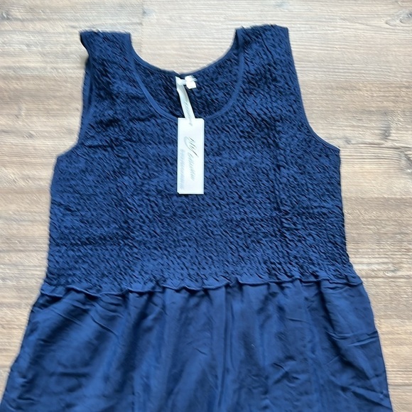 NY COLLECTION Sleeveless Textured Smocked Tiered Maxi Dress Navy size XL NWT - Picture 2 of 8